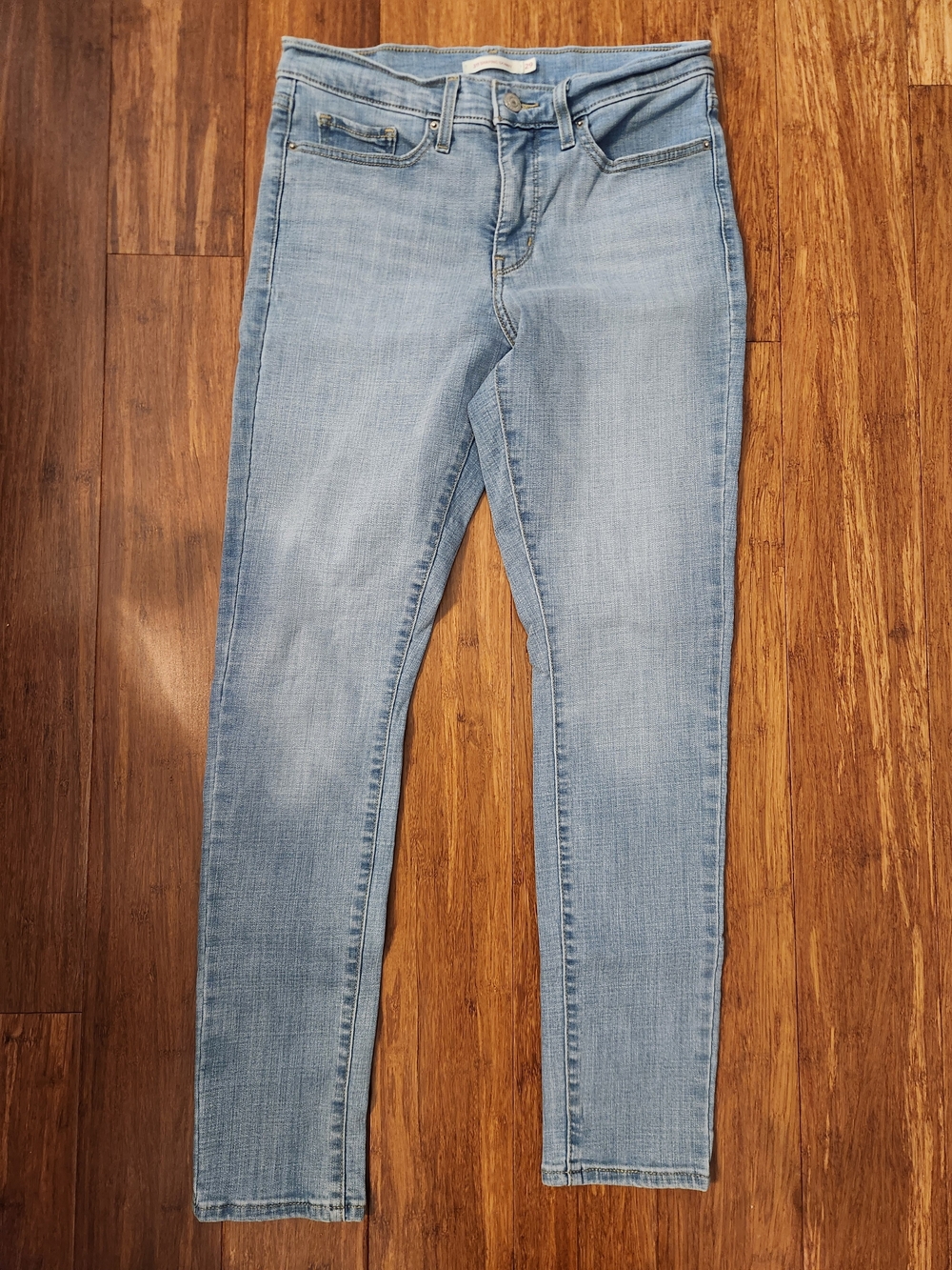 Levi's Women's 311 Shaping Skinny Classic Light Blue Jeans, Size 29
